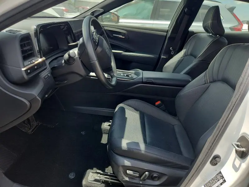 2023 TOYOTA CROWN LIMITED  