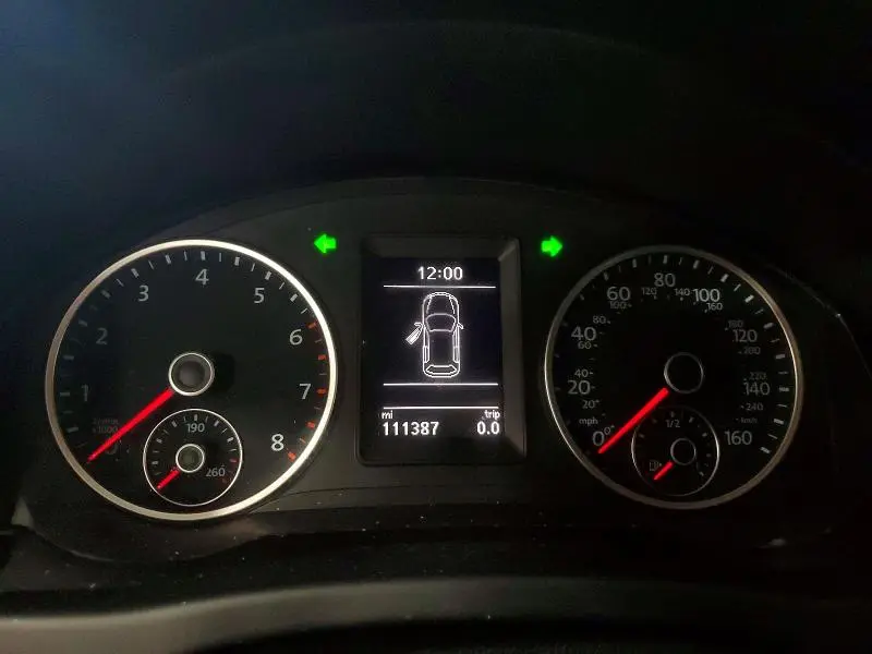 2017 VOLKSWAGEN TIGUAN S  