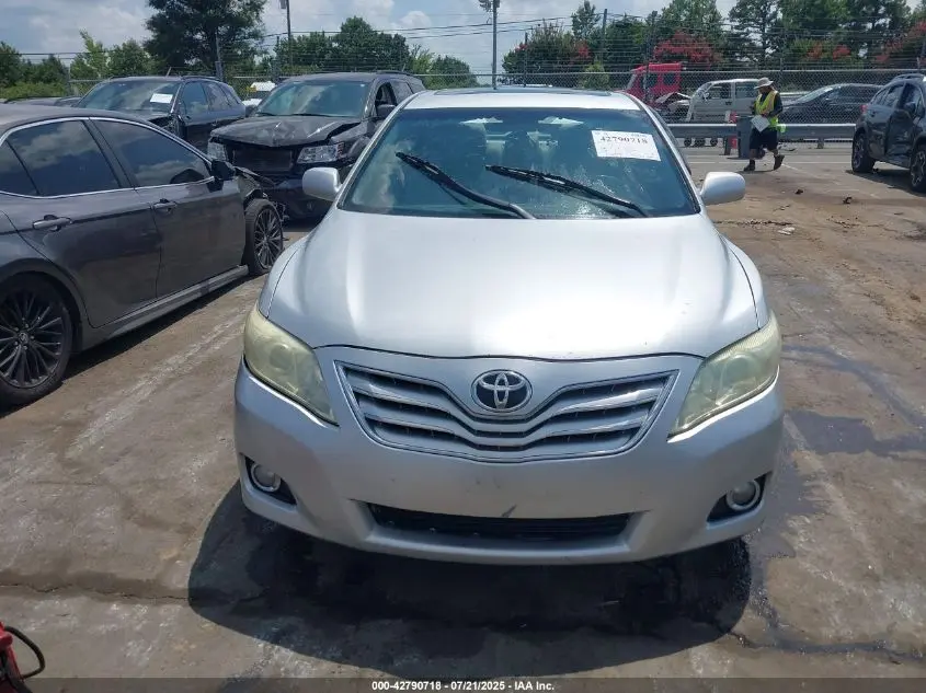 2010 TOYOTA CAMRY XLE