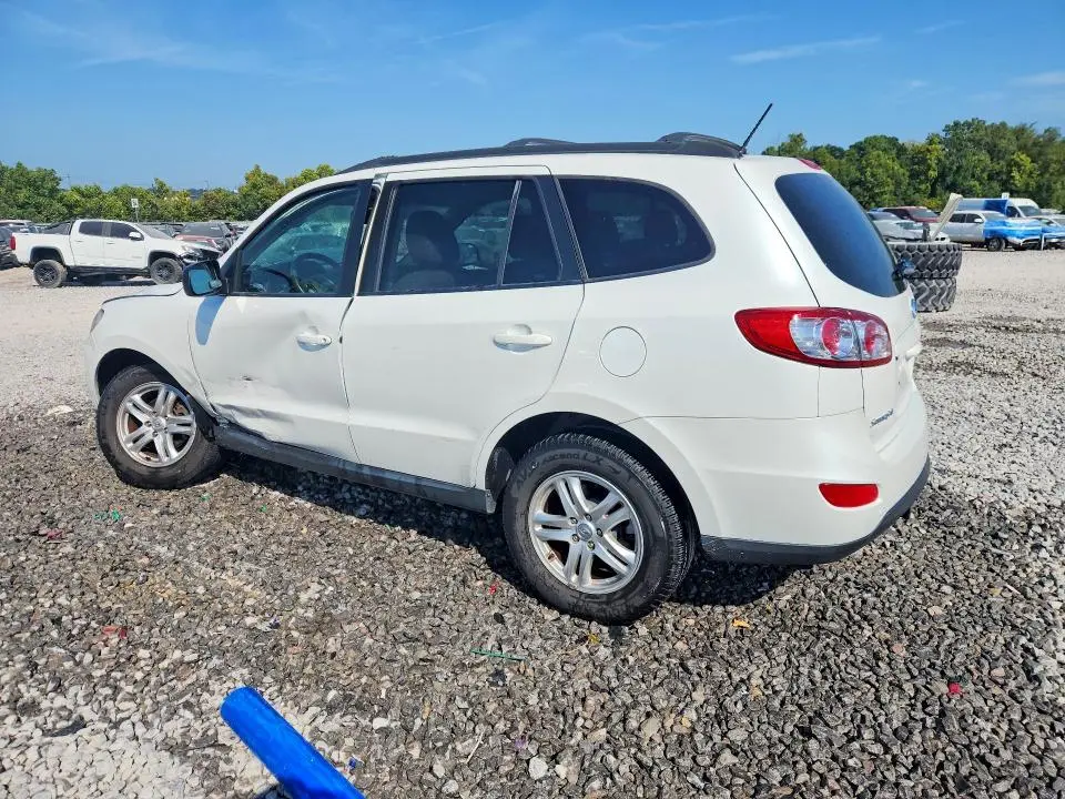 2012 HYUNDAI SANTA FE GLS  