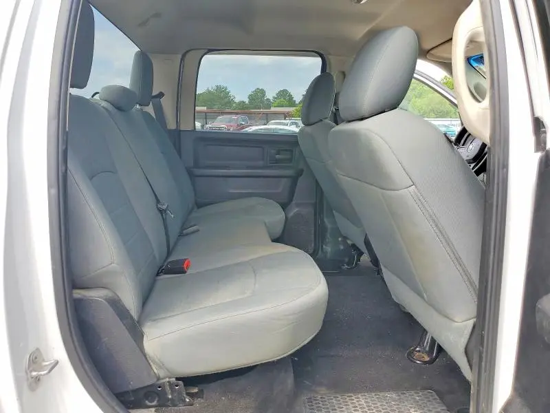 2015 RAM 1500 ST  