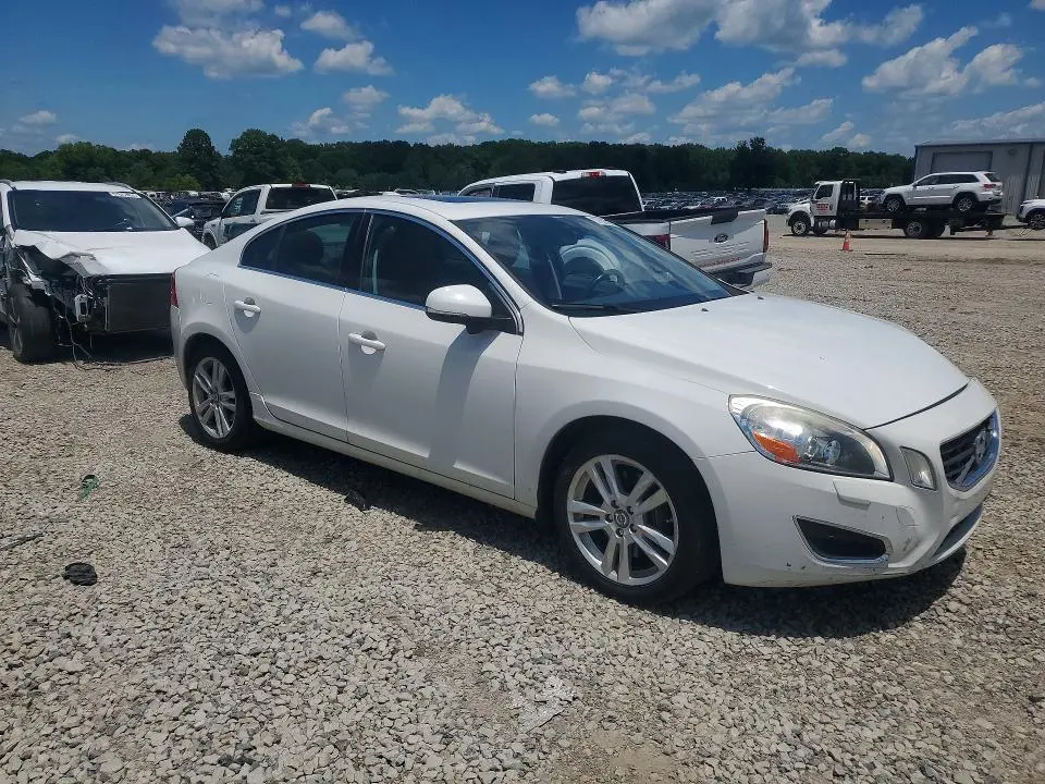 2013 VOLVO S60 T5  