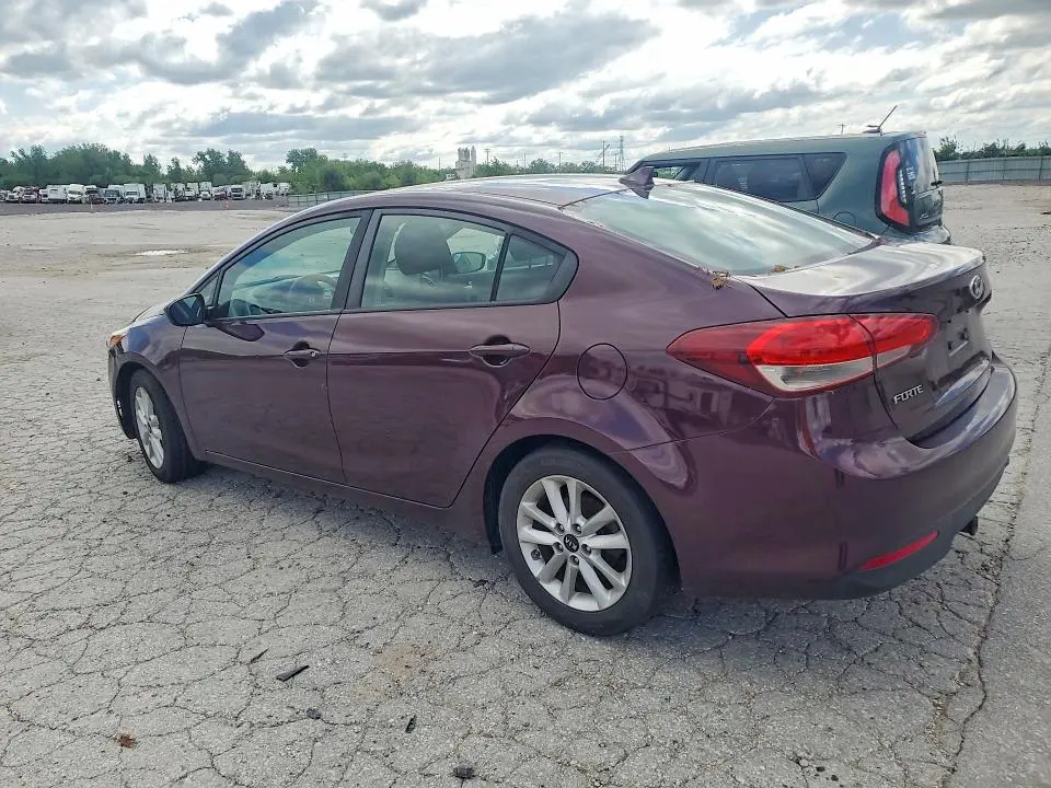2017 KIA FORTE LX  