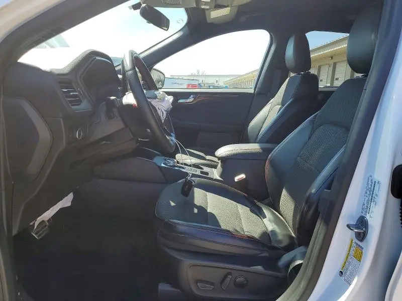 2023 FORD ESCAPE ST LINE  