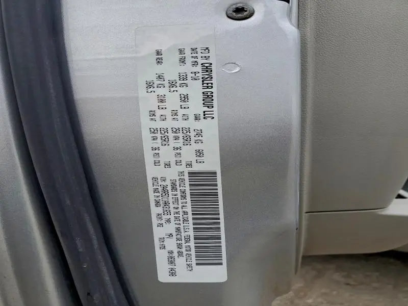 2010 CHRYSLER TOWN & COUNTRY TOURING  