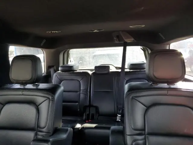 2018 LINCOLN NAVIGATOR PREMIERE  