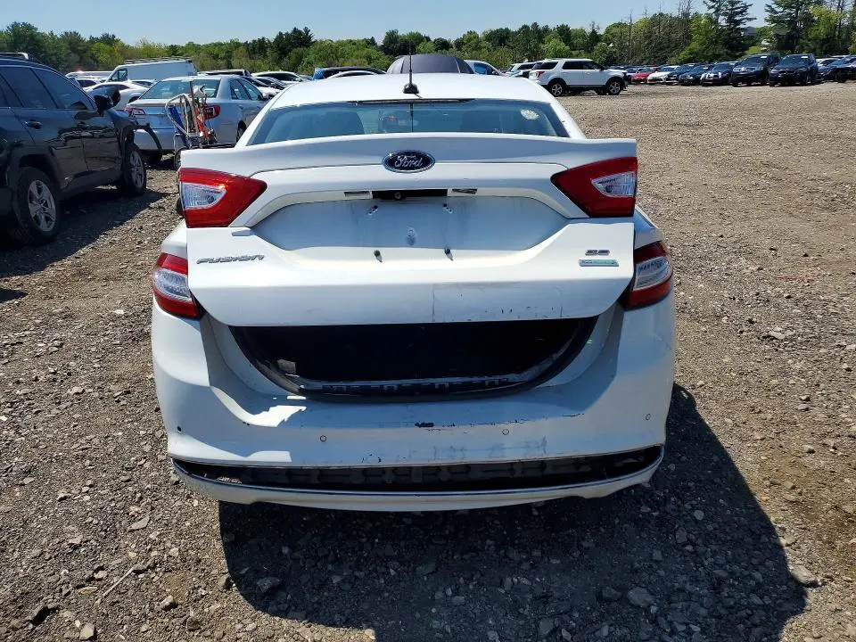 2016 FORD FUSION SE  