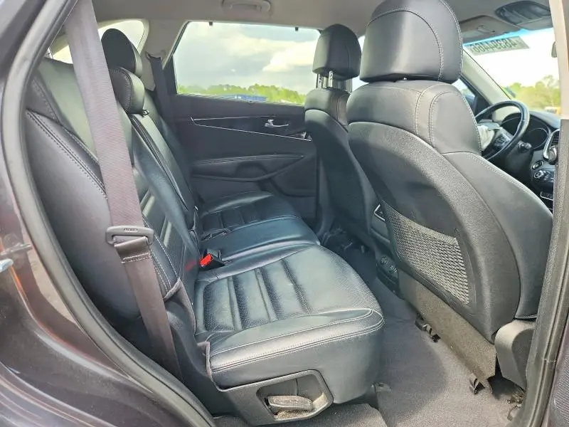 2017 KIA SORENTO EX V6  