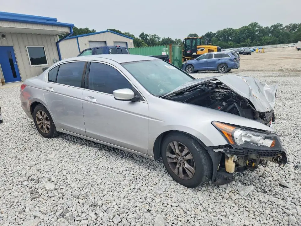 2011 HONDA ACCORD SE  