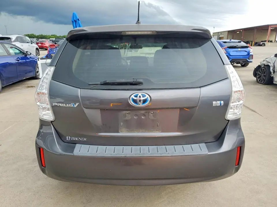 2013 TOYOTA PRIUS V TWO  