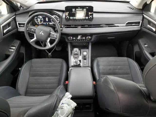 2025 MITSUBISHI OUTLANDER SE  