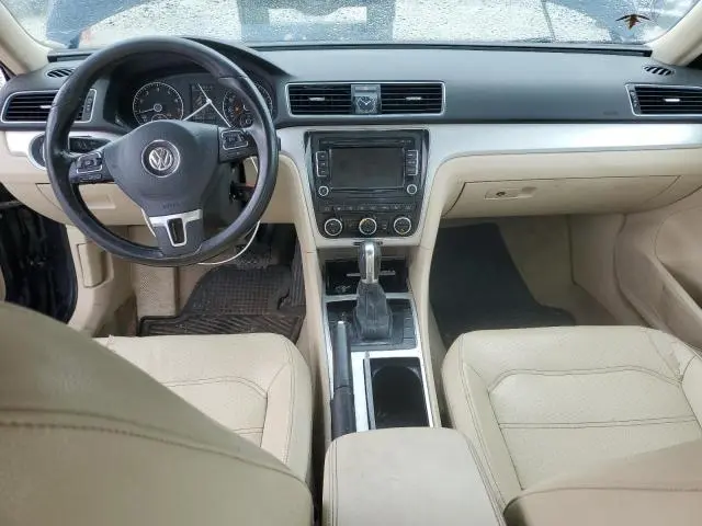 2012 VOLKSWAGEN PASSAT SE