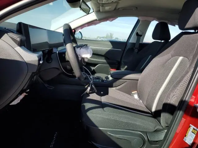 2025 HYUNDAI SONATA SE  
