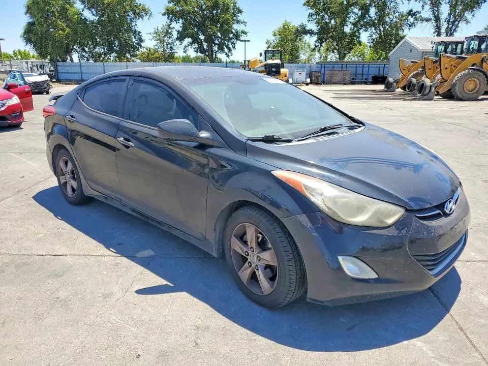 2012 HYUNDAI ELANTRA GLS  