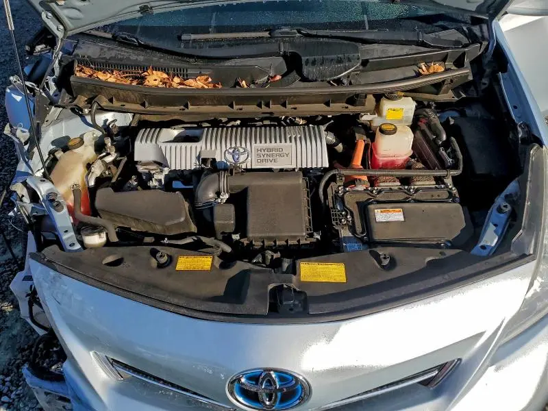 2013 TOYOTA PRIUS V   