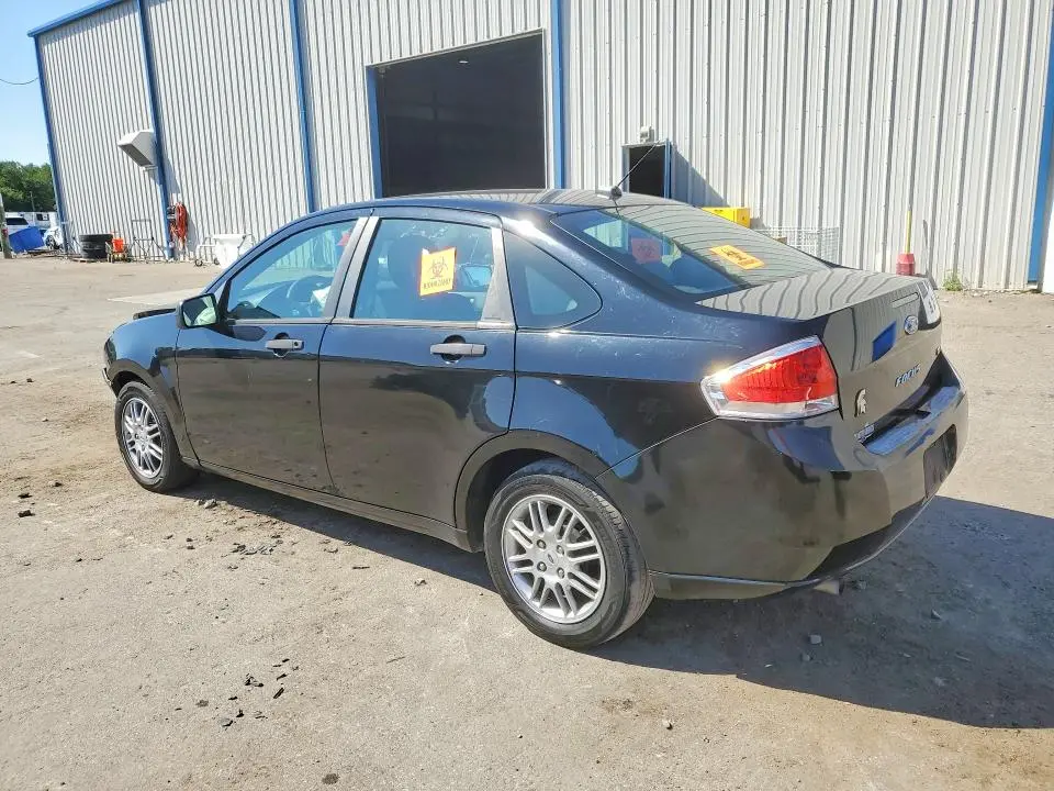 2010 FORD FOCUS SE  
