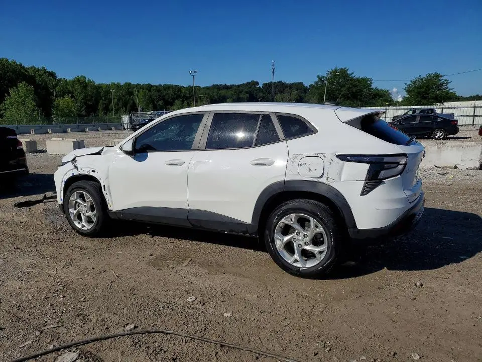 2024 CHEVROLET TRAX LS  