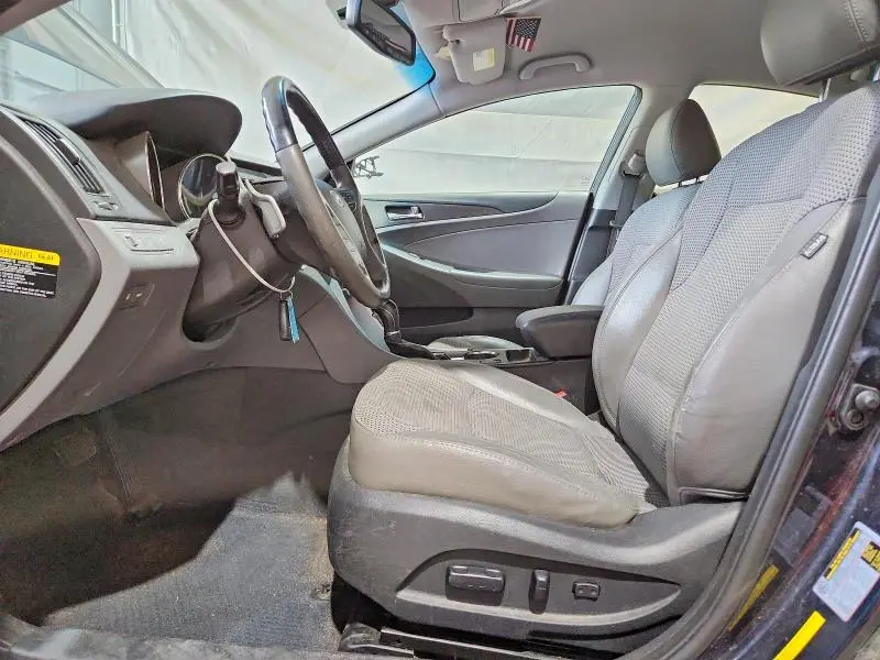 2013 HYUNDAI SONATA SE  