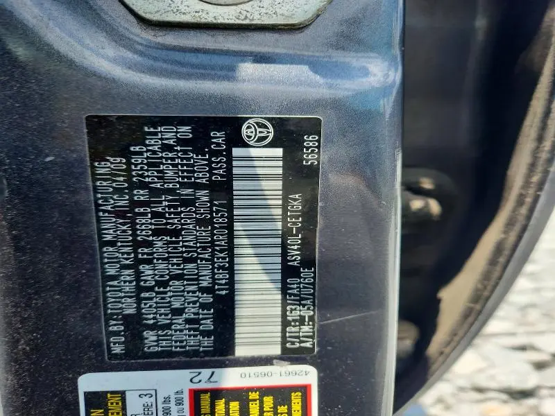 2010 TOYOTA CAMRY XLE  