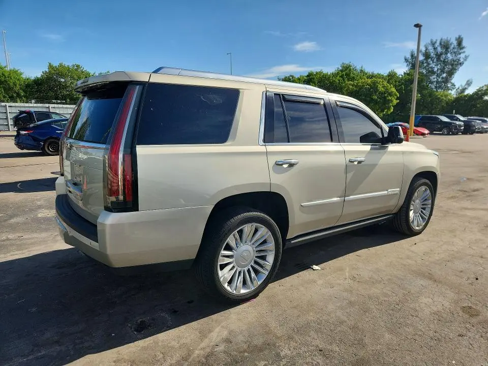 2016 CADILLAC ESCALADE PLATINUM  