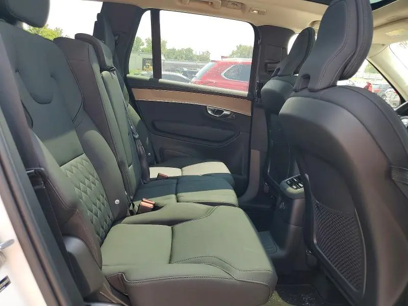 2025 VOLVO XC90 PLUS  