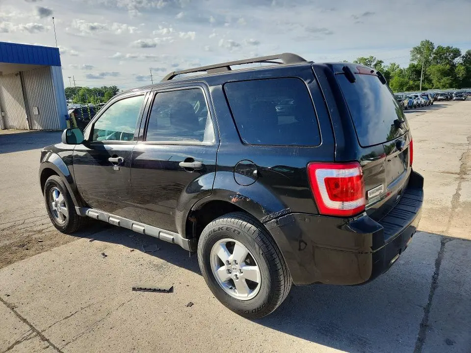 2010 FORD ESCAPE XLT  