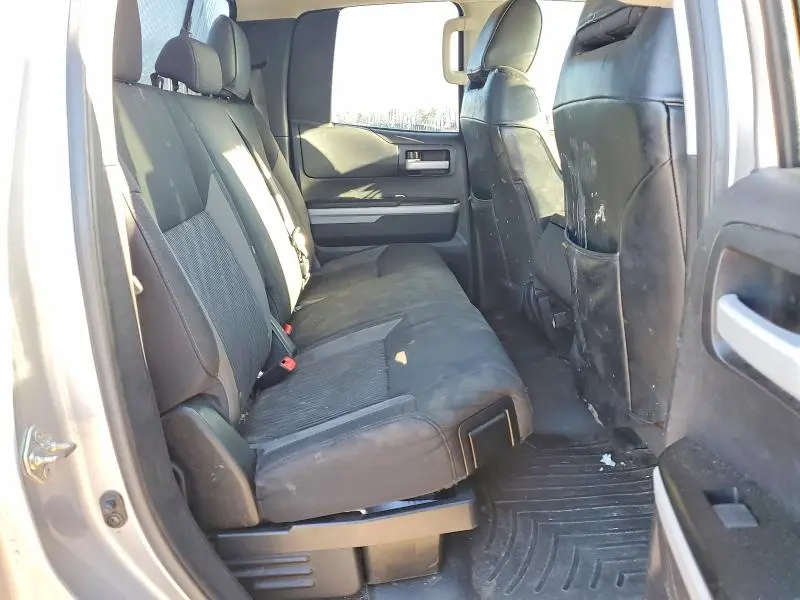 2017 TOYOTA TUNDRA SR5  