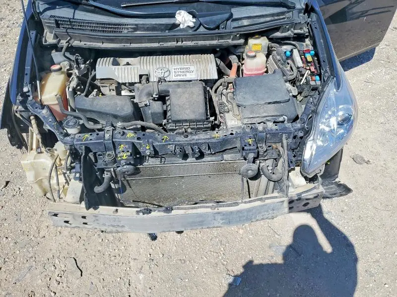 2015 TOYOTA PRIUS TWO  