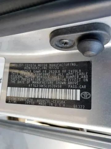 2020 TOYOTA CAMRY SE
