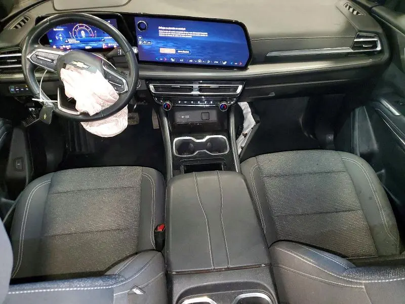 2024 CHEVROLET TRAVERSE LS  