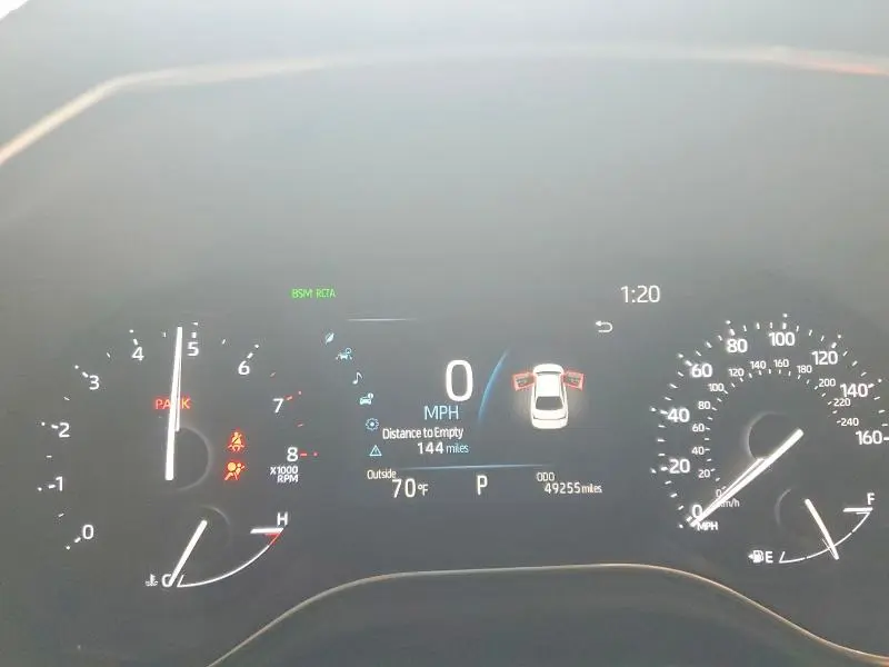 2021 TOYOTA AVALON XLE  
