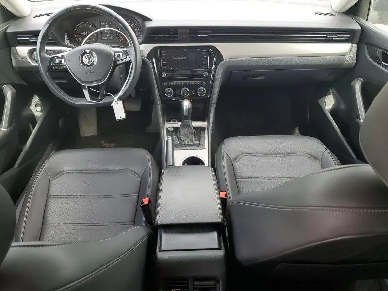 2022 VOLKSWAGEN PASSAT SE  