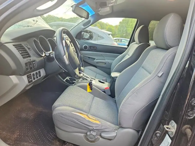 2013 TOYOTA TACOMA V6  