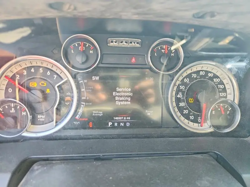 2016 RAM 1500 SLT  