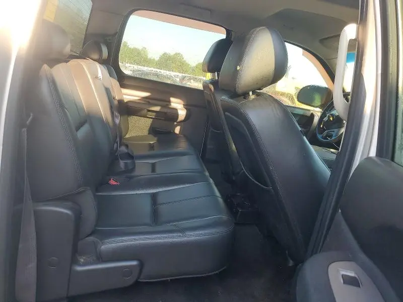 2011 CHEVROLET SILVERADO K1500 LT  