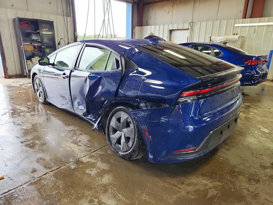 2024 TOYOTA PRIUS LE  