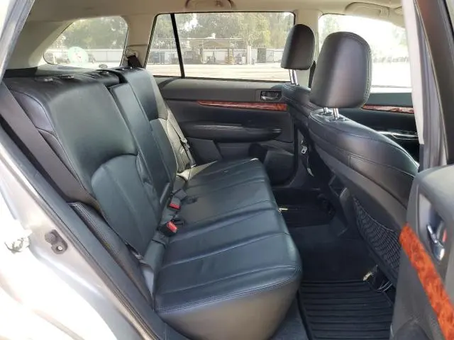 2010 SUBARU OUTBACK 2.5I LIMITED  