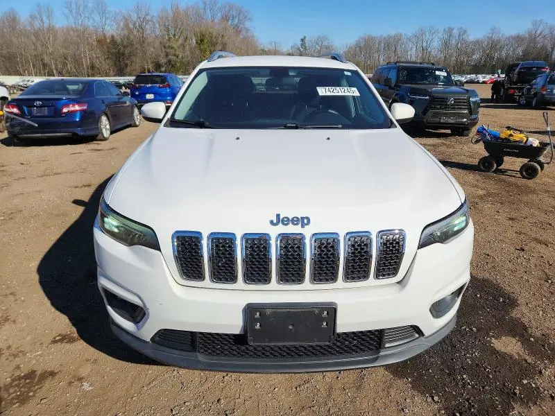 2019 JEEP CHEROKEE LATITUDE  