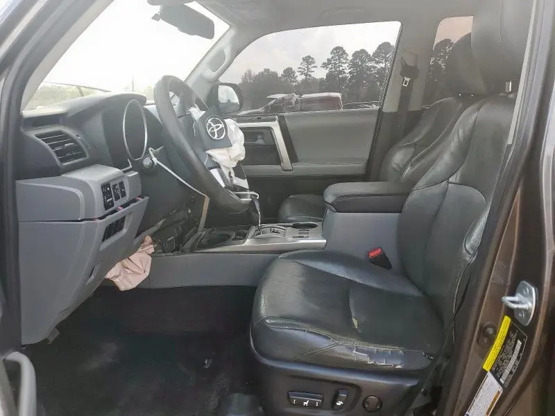 2011 TOYOTA 4RUNNER SR5  