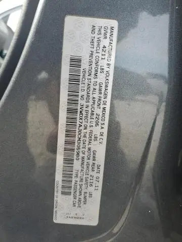 2012 VOLKSWAGEN JETTA SE  
