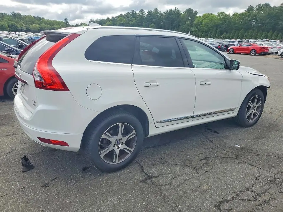 2014 VOLVO XC60 T6  