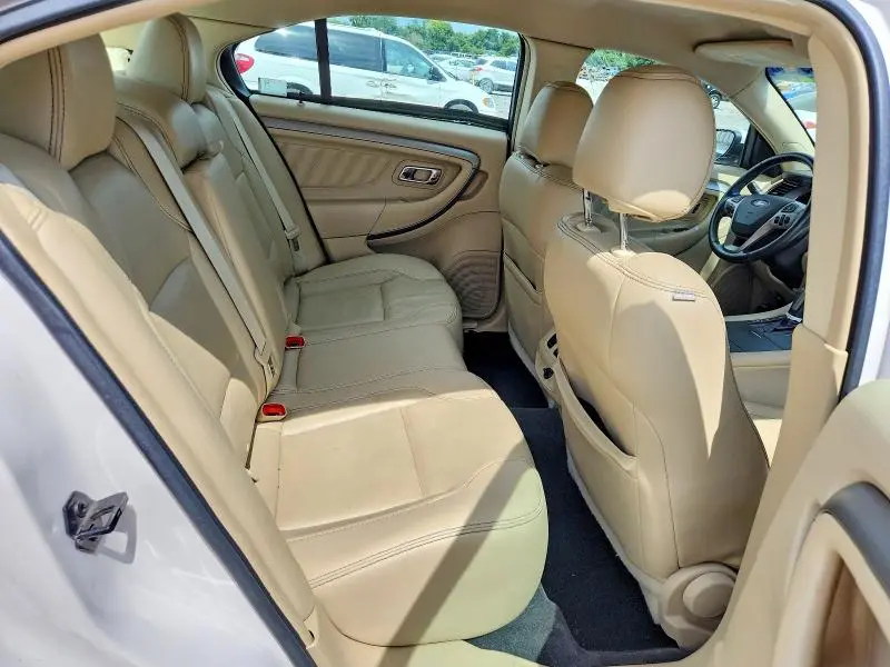 2015 FORD TAURUS SEL  