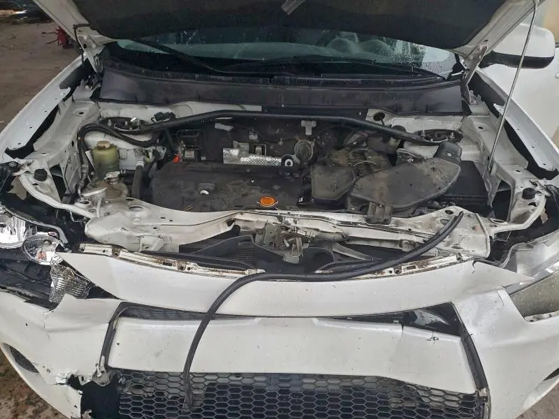 2011 MITSUBISHI OUTLANDER ES  