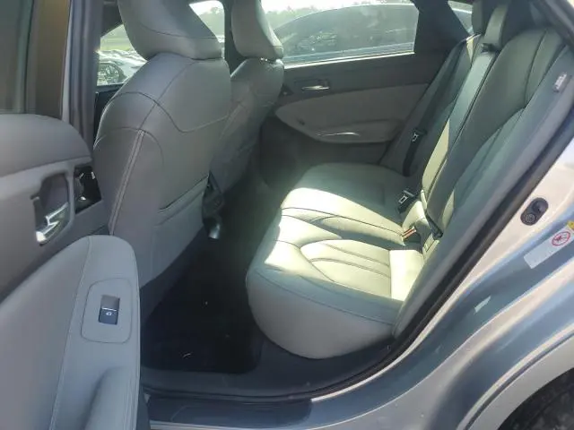 2019 TOYOTA AVALON XLE  