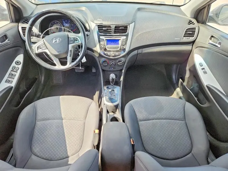 2014 HYUNDAI ACCENT SE  