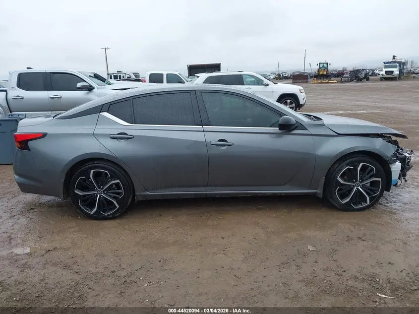 2023 NISSAN ALTIMA SR FWD