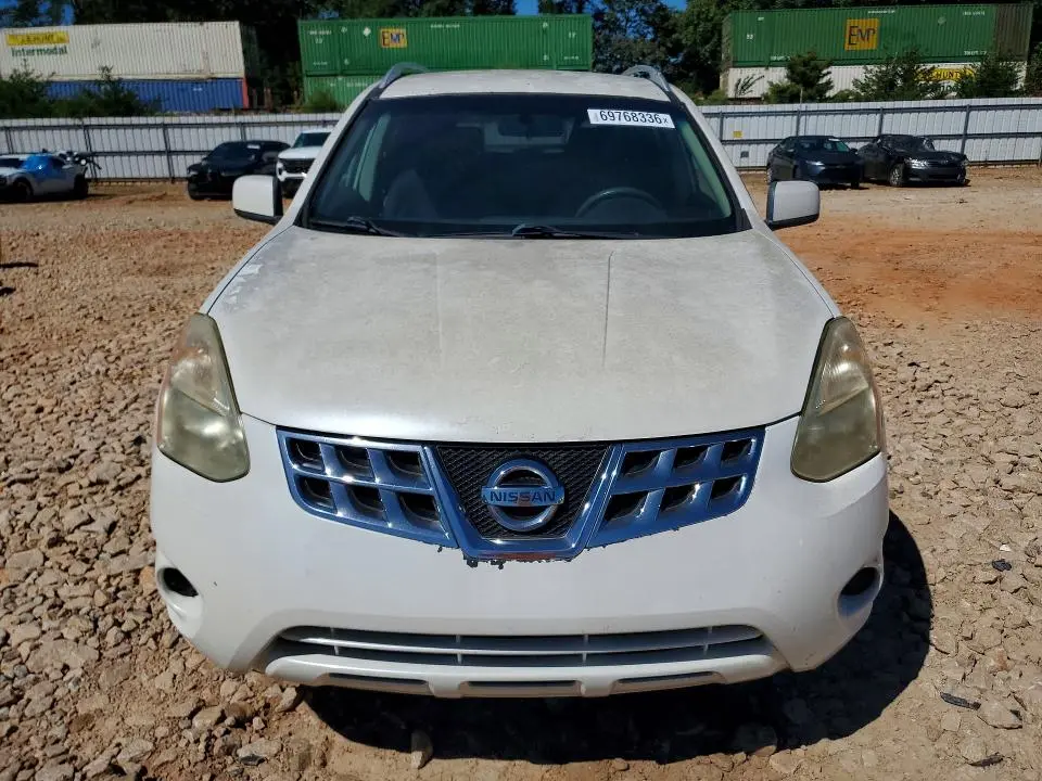 2011 NISSAN ROGUE S  