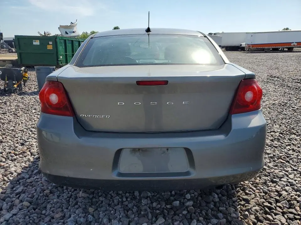 2013 DODGE AVENGER SE  