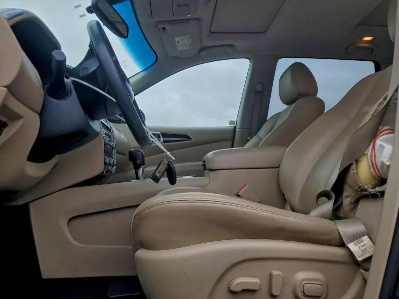 2016 NISSAN PATHFINDER S  