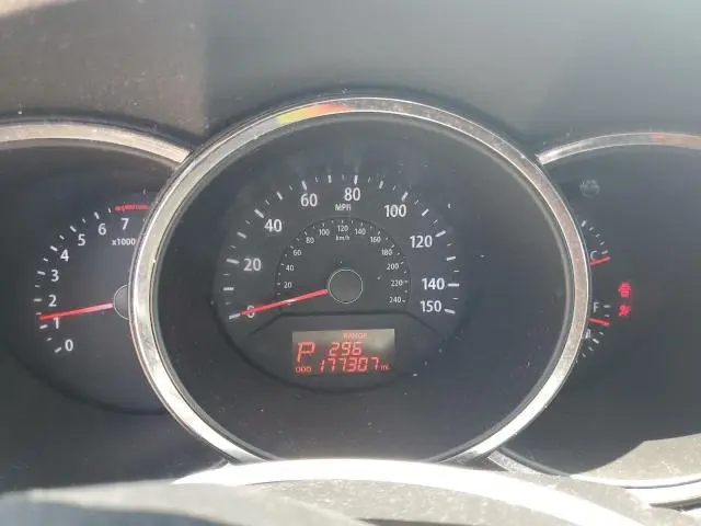 2013 KIA SORENTO LX  